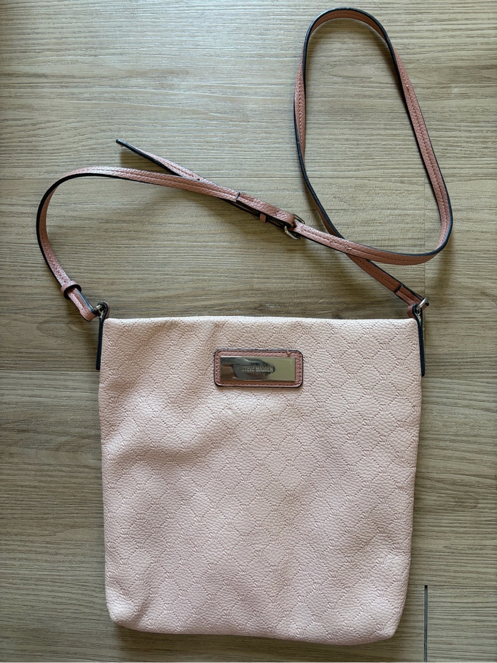 Steve Madden Women’s Crossbody Bag in Light Pink